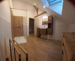 Maisons de vacances Maison en pierre : photos des chambres