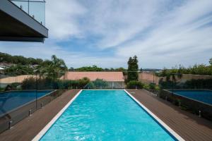 Family Tides Pool Ocean Views