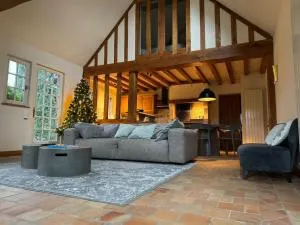 Longère normande, piscine privée chauffée et parc - Écaquelon