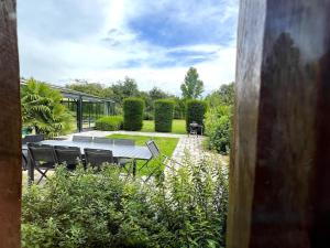 Maisons de vacances Longere normande, piscine privee chauffee et parc : photos des chambres