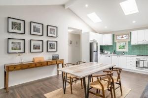 Cosy Modern Blue Mountains Cottage Katoomba