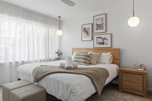 Exquisite Beachside Luxury Resort Style Pool