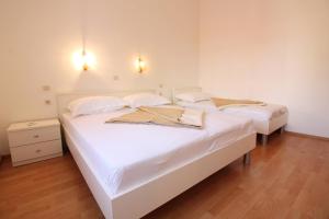 Apartments by the sea Metajna, Pag - 6486