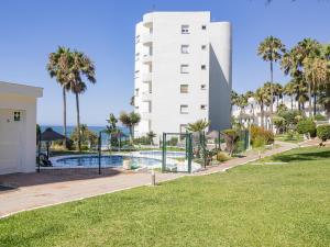 Cubos La Bambera First Line Beach