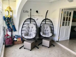 West Coast 1 Bedroom Apartment 66 - Close to beach