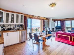 Apartment Le Bristol A52 by Interhome