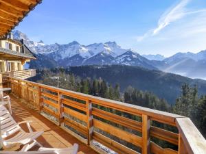 Apartment Le Bristol A52 by Interhome