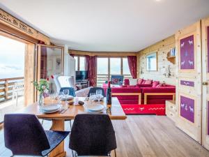 Apartment Le Bristol A52 by Interhome