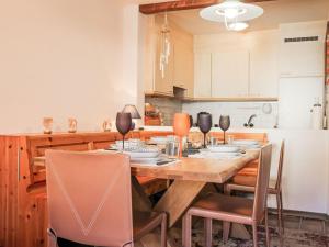 Apartment Eden Roc 51 by Interhome