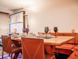 Apartment Eden Roc 51 by Interhome