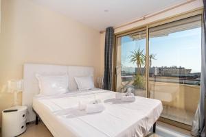 Wow Splendide 3-4 pcs Duplex Rooftop Vue mer by Olam Properties