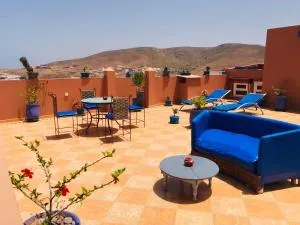 Zakar Apartments & Terrace - Id Kouja