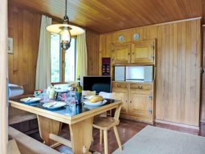 Apartment Chalet Colette-1 by Interhome