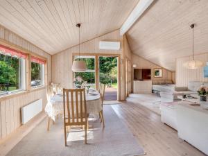 Holiday Home Arnsten - 900m from the sea by Interhome