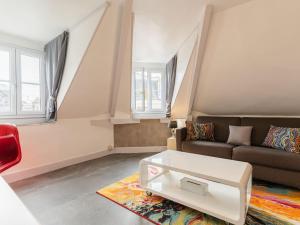 Apartment Rossini by Interhome