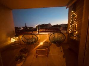 Appartements L'AMOUREUX DE NIMES : P3 + parking prive : photos des chambres