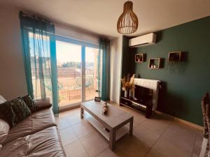 Appartements L'AMOUREUX DE NIMES : P3 + parking prive : photos des chambres