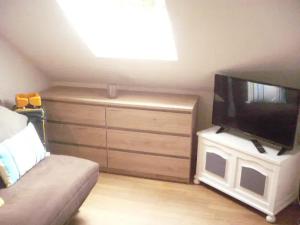 Studio douillet à Puy-Saint-Vincent, 16 m², vue sur la montagne.