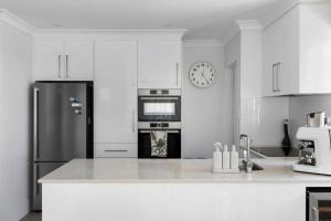 The Nest Luxury Apartment 100m to the Beach