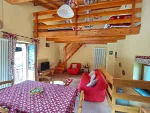 Casa Vacanze: Maison Des Gnomes - Challand Saint Anselme