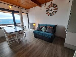 Appartement duplex avec vue sur le Sancy et garage couvert