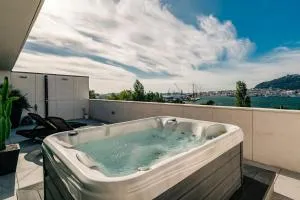 River Town View - Luxury Apartment with Jacuzzi on Terrace - Cais Novo