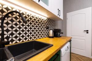 The Urban Nest-2BD Apartment with a Terrace by Flat Mаnager