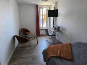 LE 10, Parking, Centre Confort