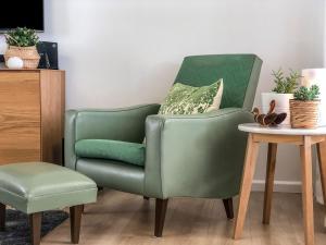 Lake Front Home Relax Unwind