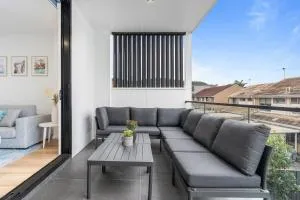 Lakeview Luxury Work from home spaces - Boolaroo Racecourse