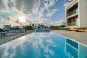 Starry Bay luxury home - Khlorakas