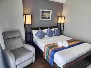 1 bedroom aeon Tower