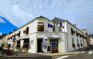 Hotels Logis Hotel d'Angleterre : photos des chambres