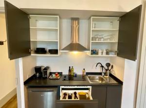 Appartement F2, "La Scène du 66", VERDUN CENTRE, Garage motos et vélo, WIFI, Géré par PrestaZenServices