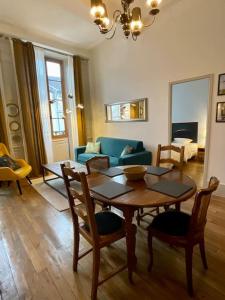 Appartement F2, "La Scène du 66", VERDUN CENTRE, Garage motos et vélo, WIFI, Géré par PrestaZenServices