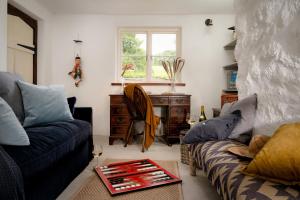 Weeke Brook - Quintessential thatched luxury Devon cottage