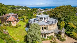 The Round House - Panoramic views of Devon's Coast and Country - 4hvězdičkové hotely ve městě Ilfracombe