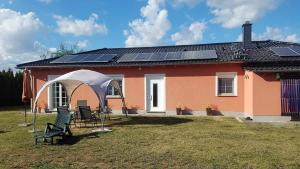 Ferienwohnung "KiFaSu", großer Garten, Hunde nach Rücksprache möglich