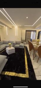 شقة الزمالك مقابل فندق الهلتون