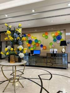 COZI Venice Luxury Residences Mckinley BGC with Pool