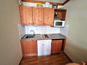 T2 pour 4 personnes, à 30m des pistes et des commerces, Valfréjus - FR-1-265-207