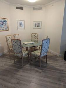 Luxurious, family-friendly 3BR condo on the water