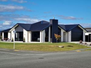 Great house, Great location, Great Views