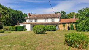 Villas Domaine de Cachaou Logis du Pujeau sauna & spa piscine chauffee : Villa avec Piscine Privée