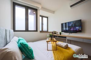 Infinity SkyPool - KL Suite KL Sentral Brickfield by GoMain