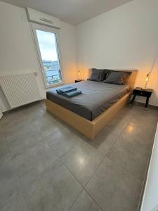 Appartements Luxueux 5 pc, Jacuzzi, rooftop, terrasse, clim : photos des chambres