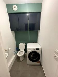 Appartements Luxueux 5 pc, Jacuzzi, rooftop, terrasse, clim : photos des chambres