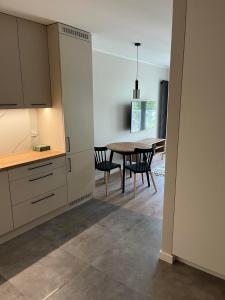Apartament przy stacji kolejowej