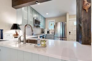 Ptarmigan Mountain Chalet