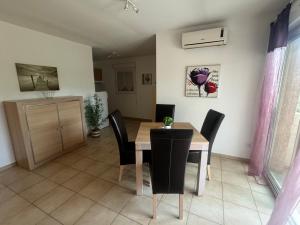 Charmant appartement dans résidence avec piscines